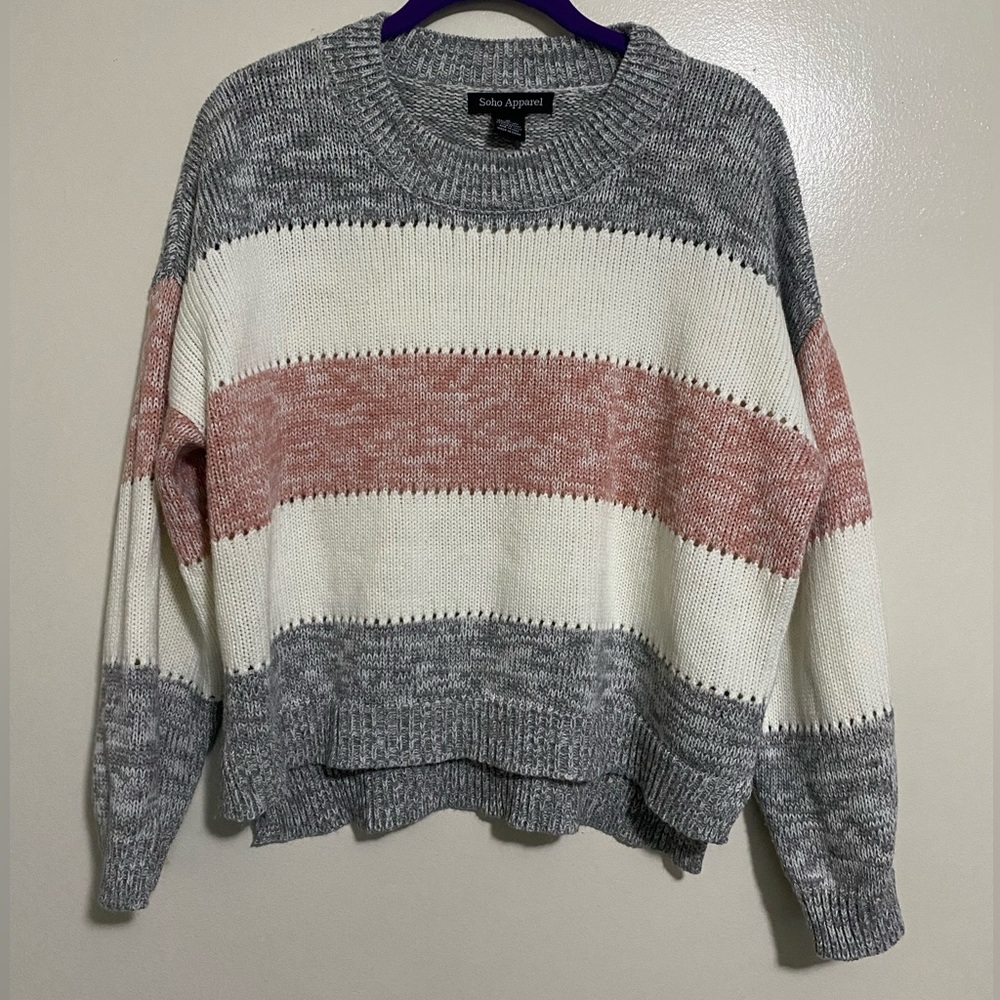 Knit pink, white& grey sweater size XL